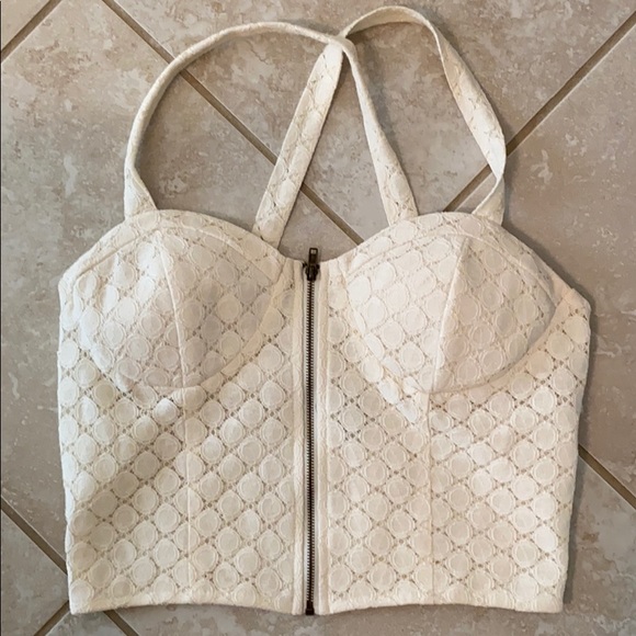 Crop top - Picture 1 of 3